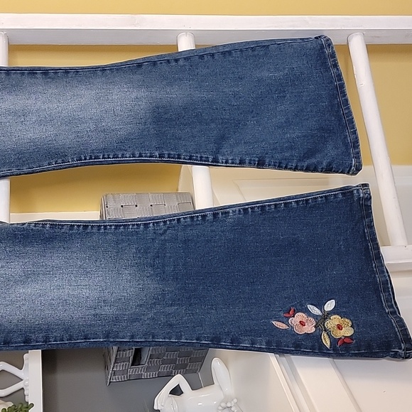 Embroidered Blue Floral Bootcut Jeans Stretch High Rise - Picture 3 of 9